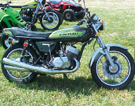 1975 Kawasaki H1F green